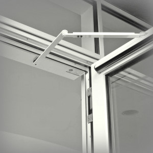 Smoke extraction systems