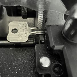 Service - key duplication