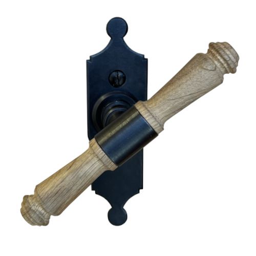 340T aknakäepide, sepistatud terasest must / heledast tammest lakkimata, KÄSITÖÖ