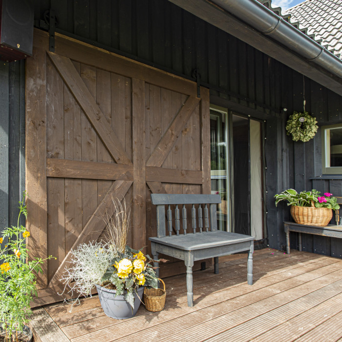 A creative DIY solution for a country house